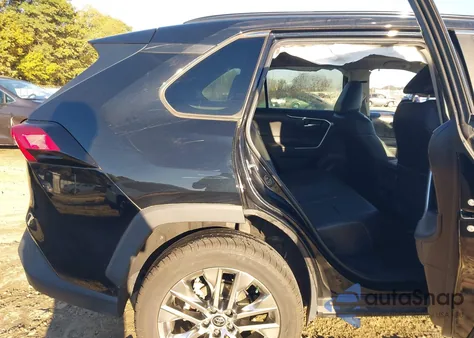 2021 Toyota Rav4 Xle Premium z USA, uszkodzony, nr VIN 2T3C1RFV5MC172349